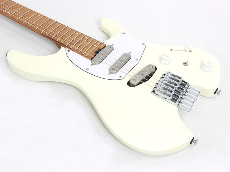 Ibanez ICHI10 Vintage White Matte Ichika Nito Signature Model with gig bag