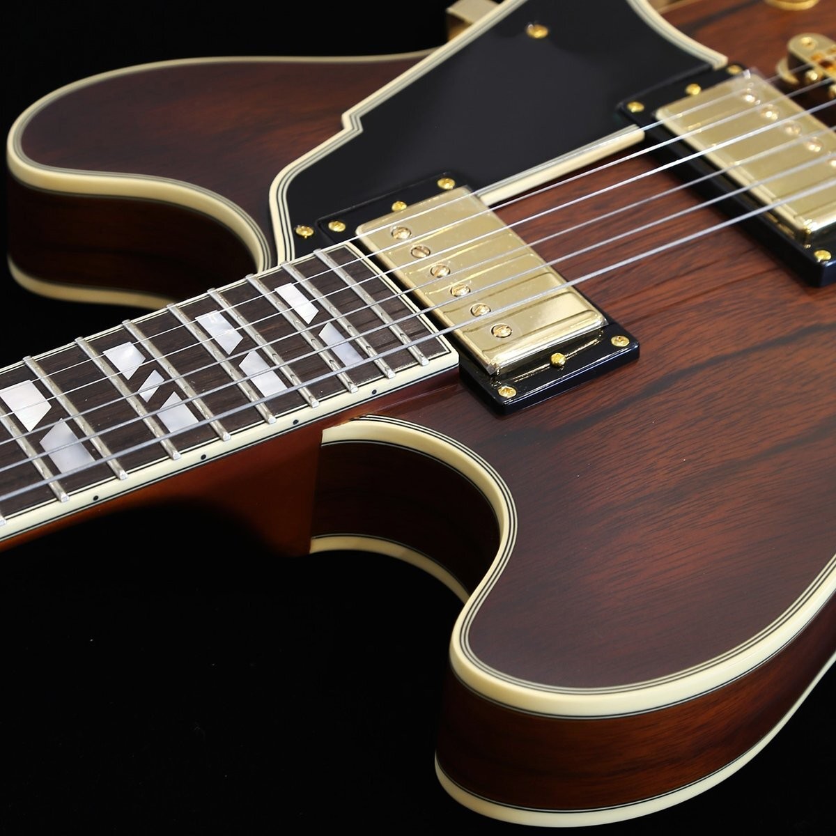Semi-Hollow Electric Guitar D’Angelico Deluxe DC 2023 Satin Brown Burst Korea