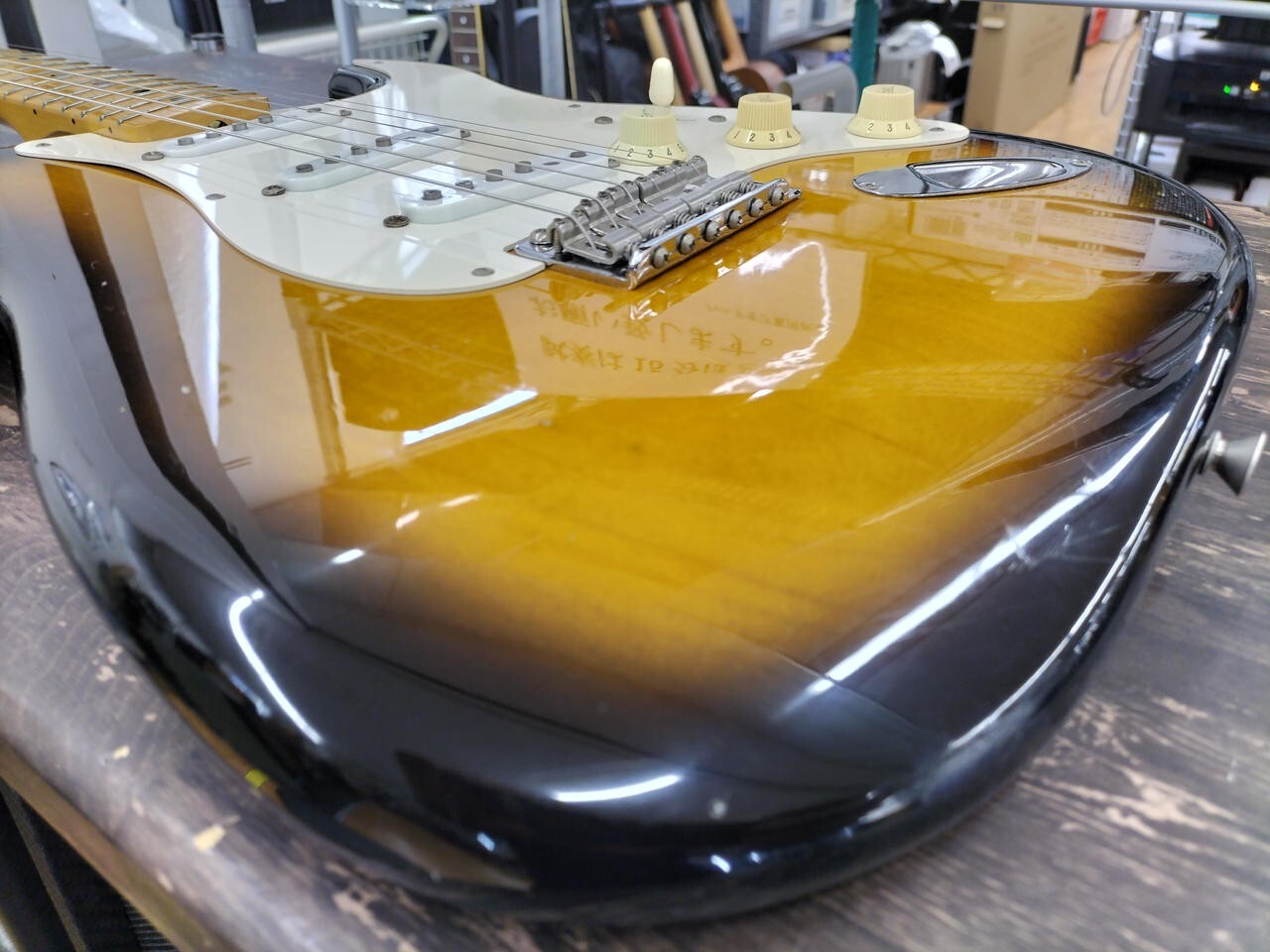 Fender Japan ST54-900 2TS Stratocaster 2 Tone Sunburst Made in Japan 1989-1990