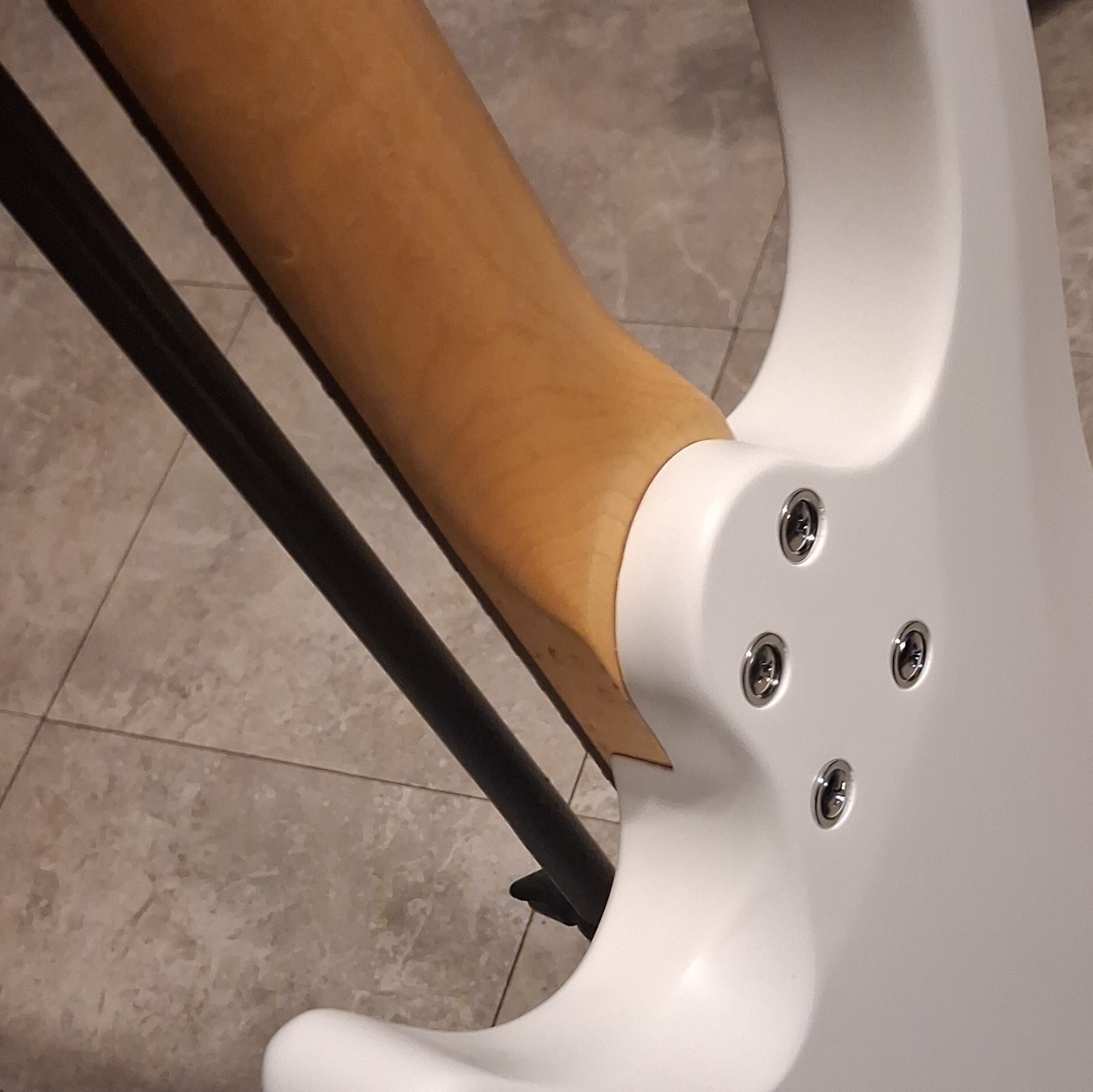 Schecter Diamond Series C-6 Deluxe White Solid Body 6-String Right-Handed
