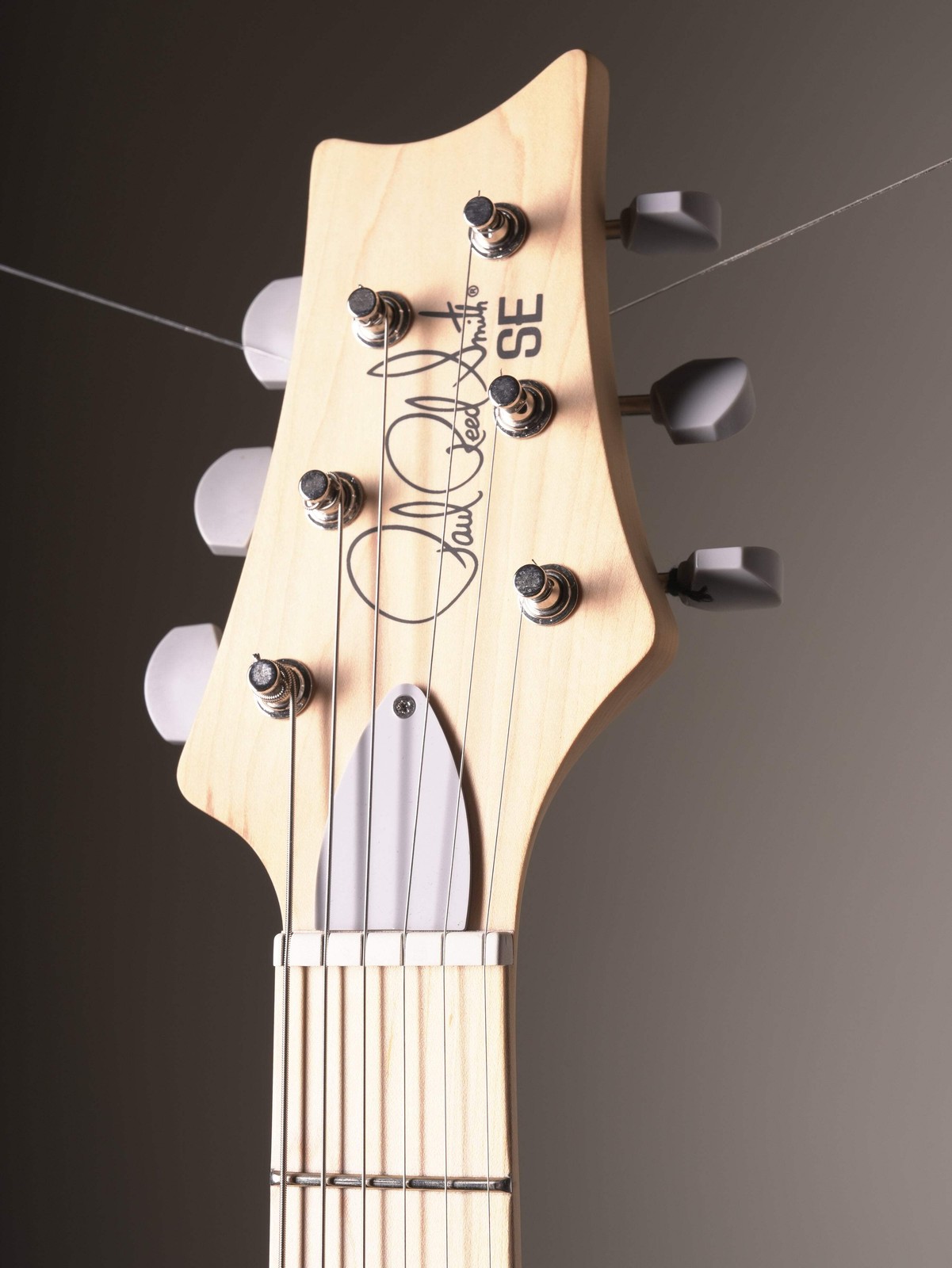 Paul Reed Smith SE Silver Sky – Moon White w. OGB