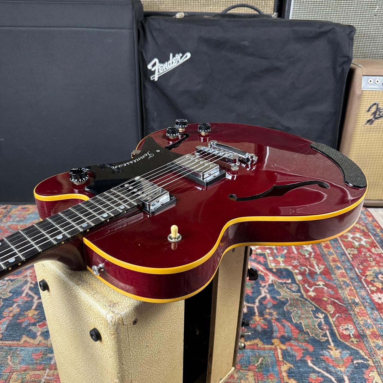 Gibson Chet Atkins Signature Tennessean Semi-Hollow Body – 1995