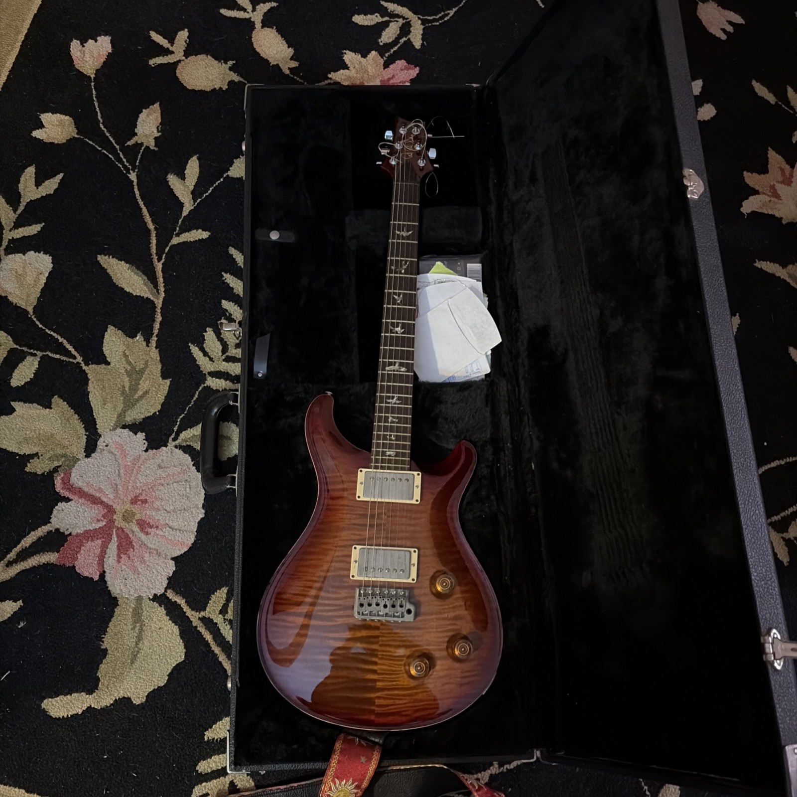 Paul Reed Smith (PRS) Custom 22 – USA Core – Factory 10-Top – Excellent Condiion