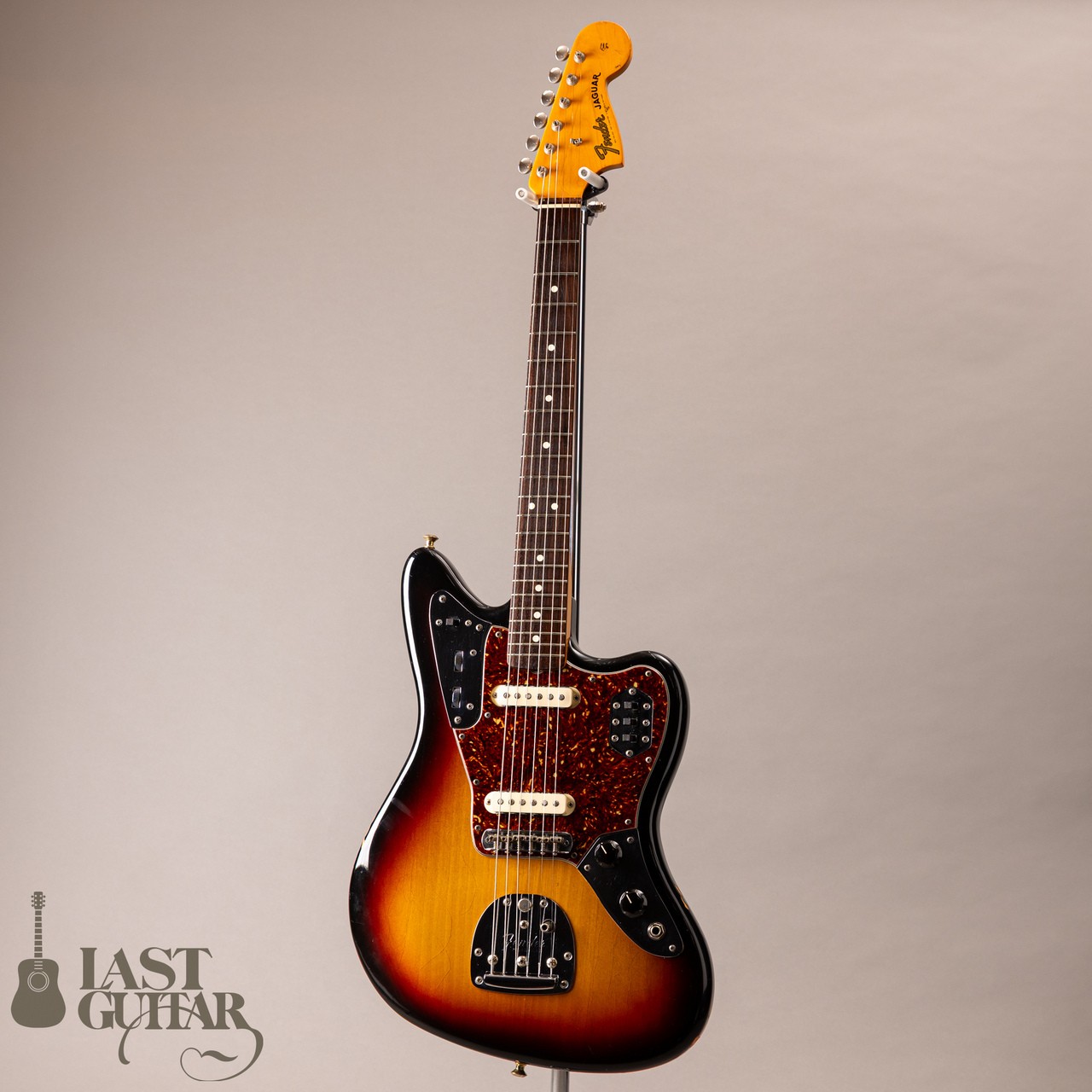 Fender USA American Vintage ’62 Jaguar 3-Color Sunbursty 2005 Electric Guitar
