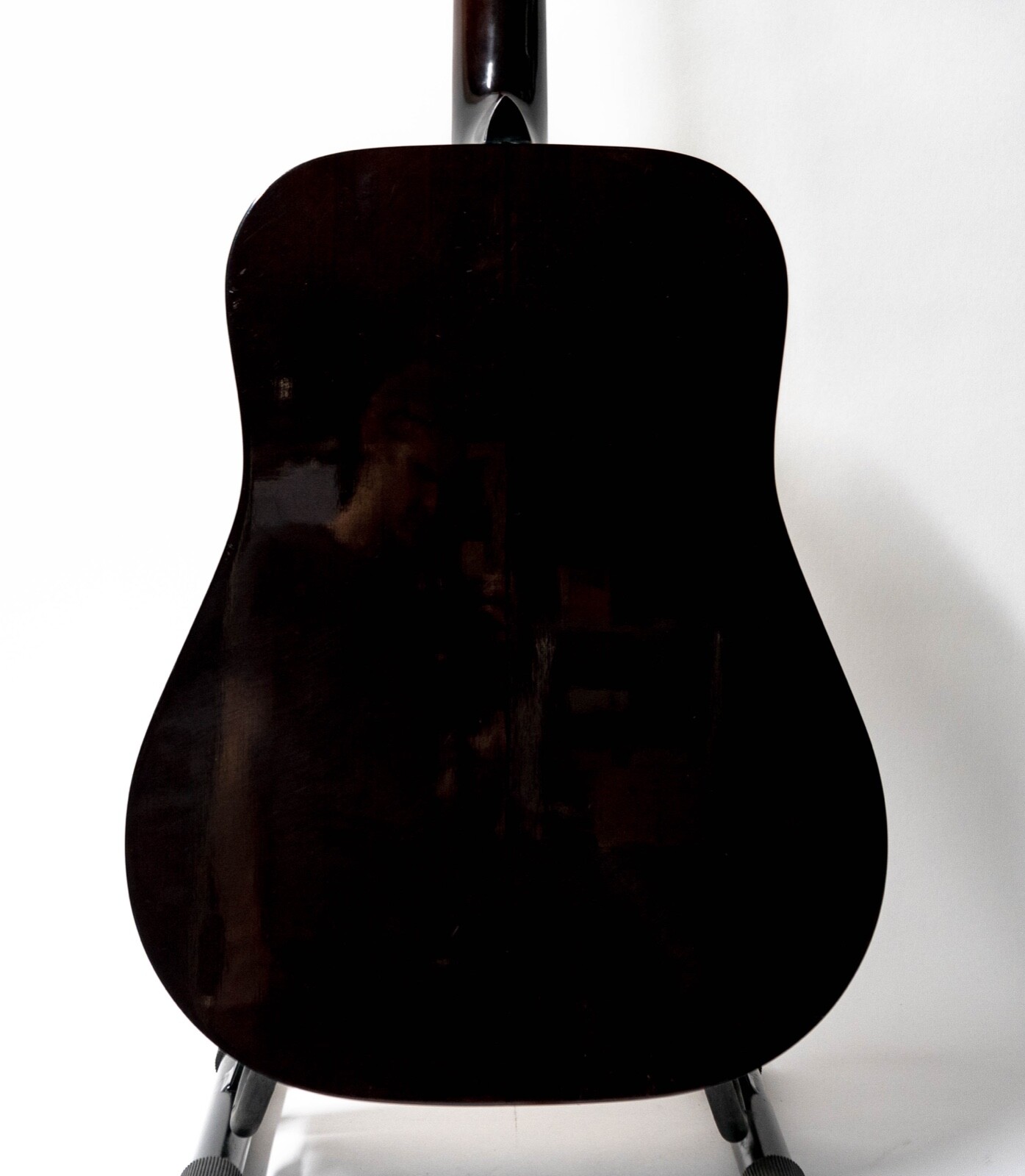 Vintage Morris W-15 Acoustic Guitar with Hardshell Case – Natural