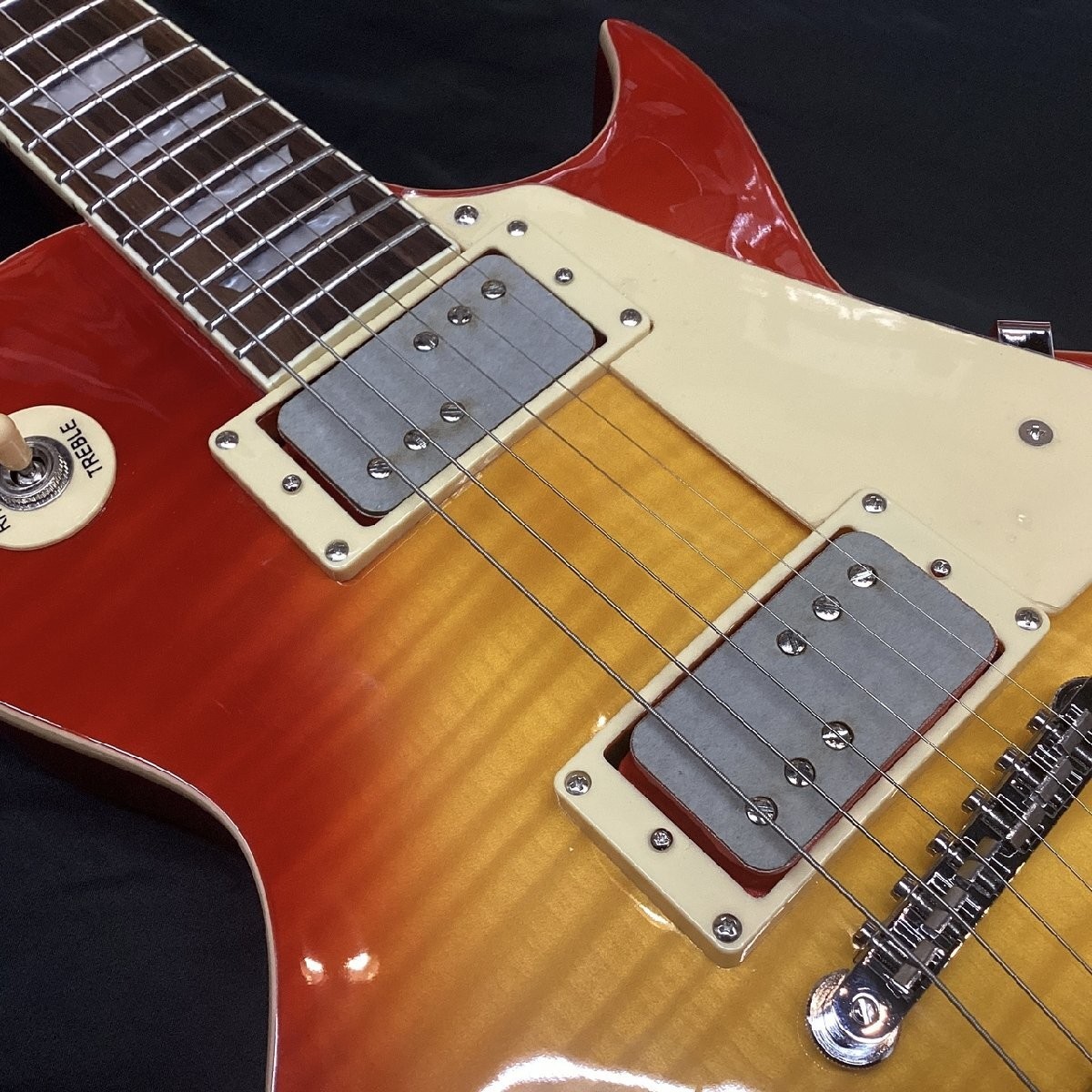 Electric Guitar Vintage V100CS Reissued Cherry Sunburst Flamed Top