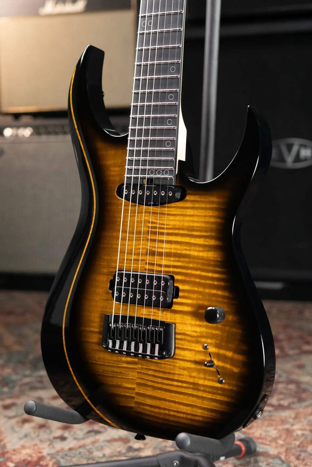 Schecter Custom Shop Sunset Extreme 7-String Electric Guitar – 2-Tone Sunburst F