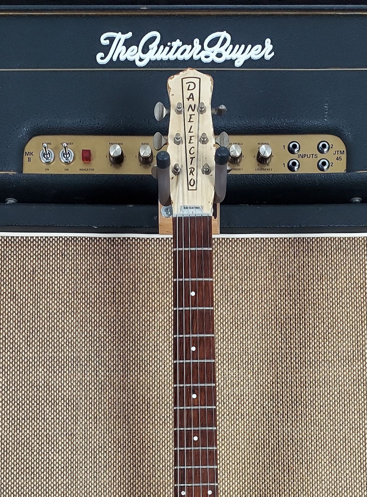 1964 Danelectro Deluxe Model 6027 SUPER RARE GUITAR! Fun Player (204)