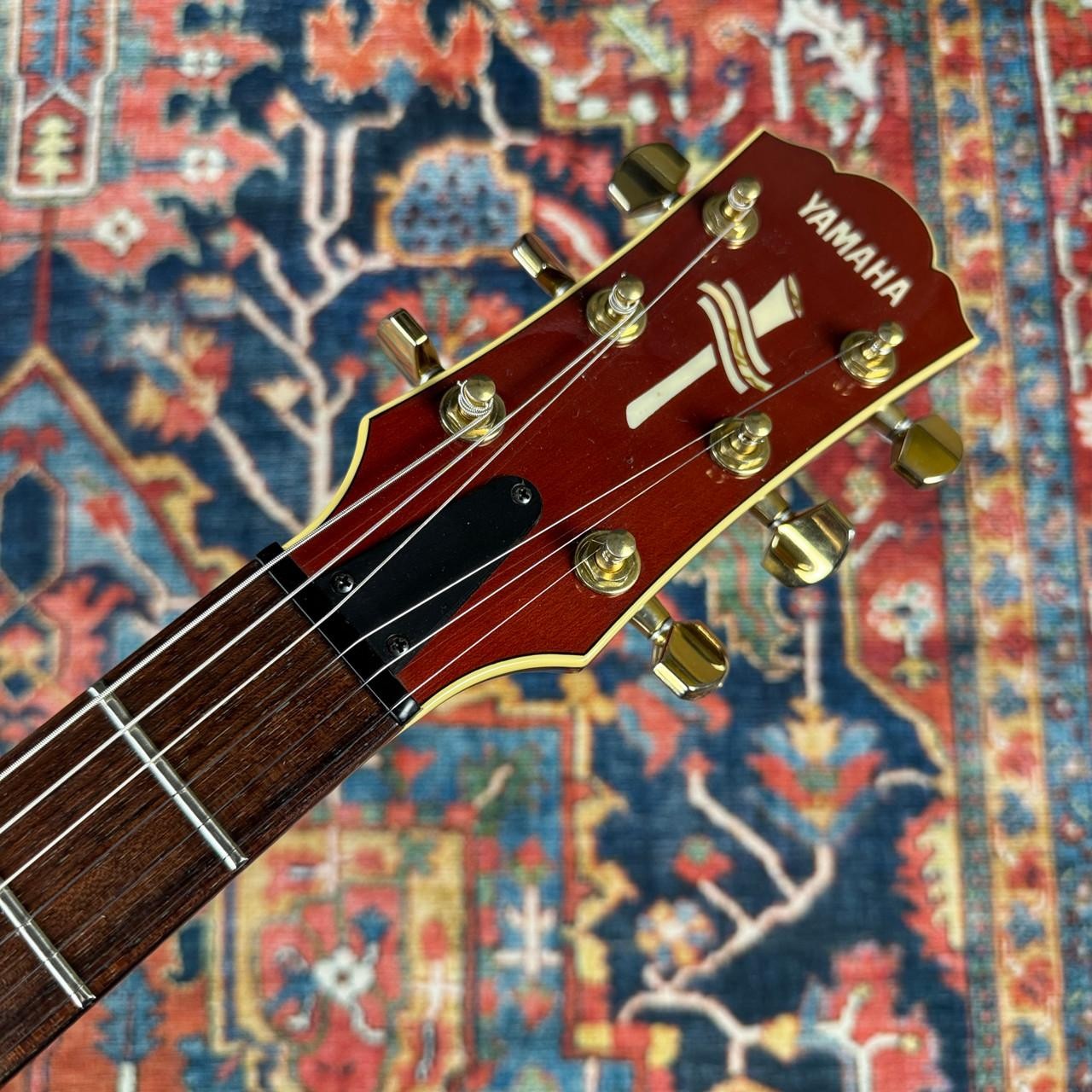 Yamaha VG STD Violin Guitar Aska Artist Model with P-90’s – 1998