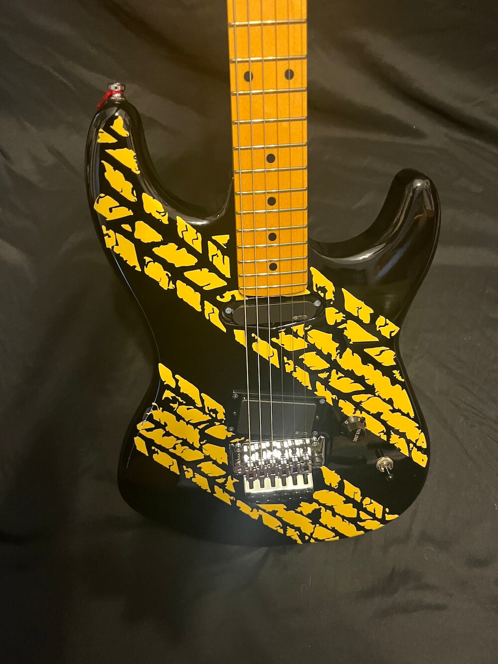 Godin Honeymoon Suite Derry Grehan Signature Tread 1-Tread Custom Graphic Guitar