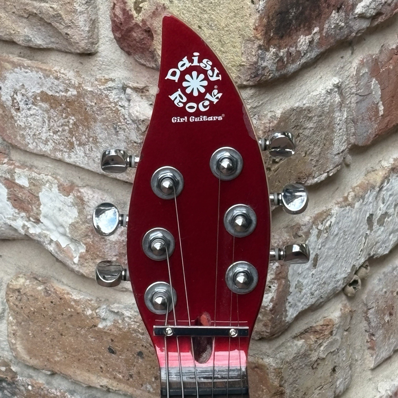 Daisy Rock (not a Copy) Heartbreaker With Daisy Rock Gig Bag