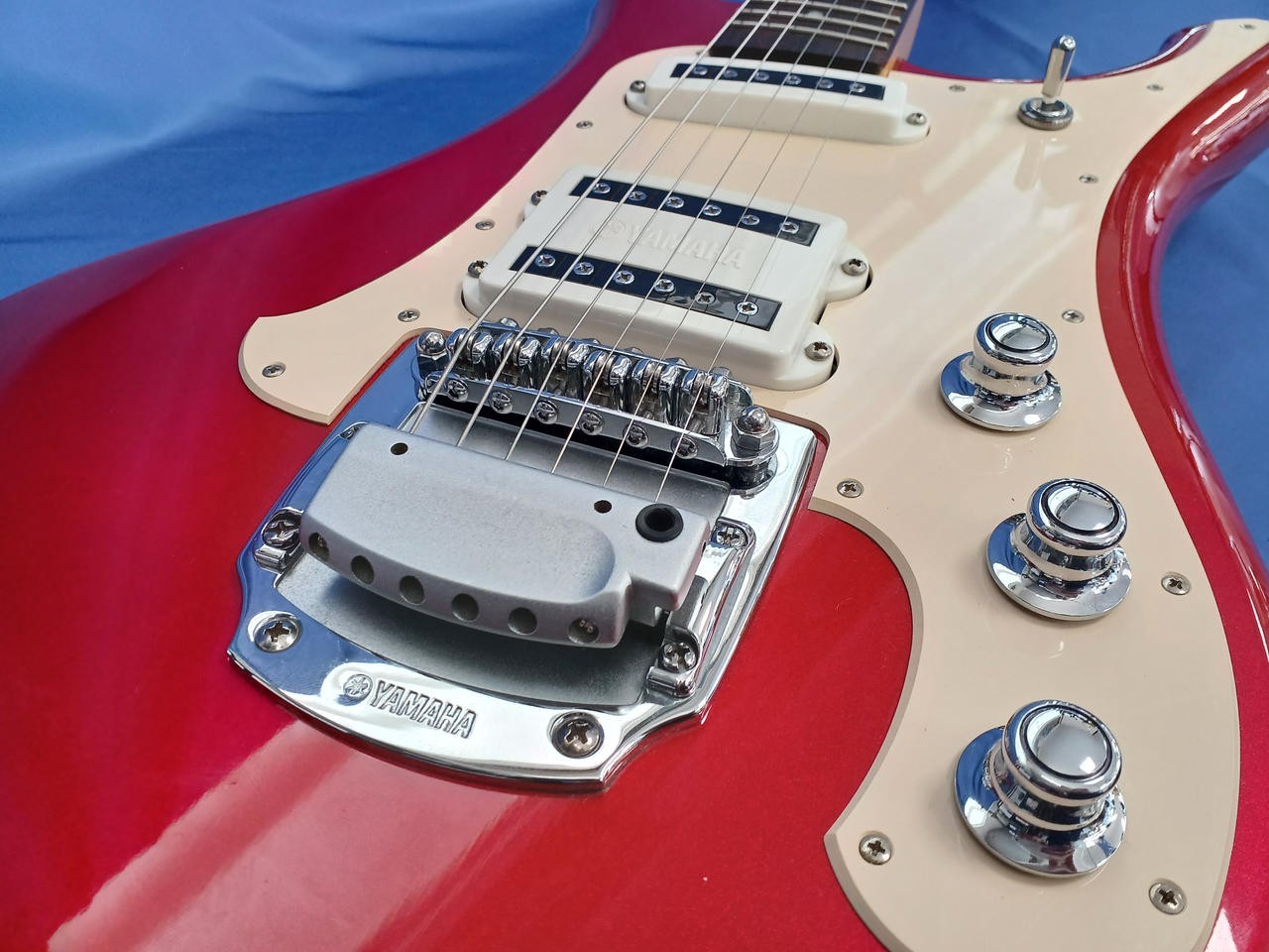 [YAMAHA] SGV-300 Used Alder body Maple neck Rosewood fingerboard Red Gig case