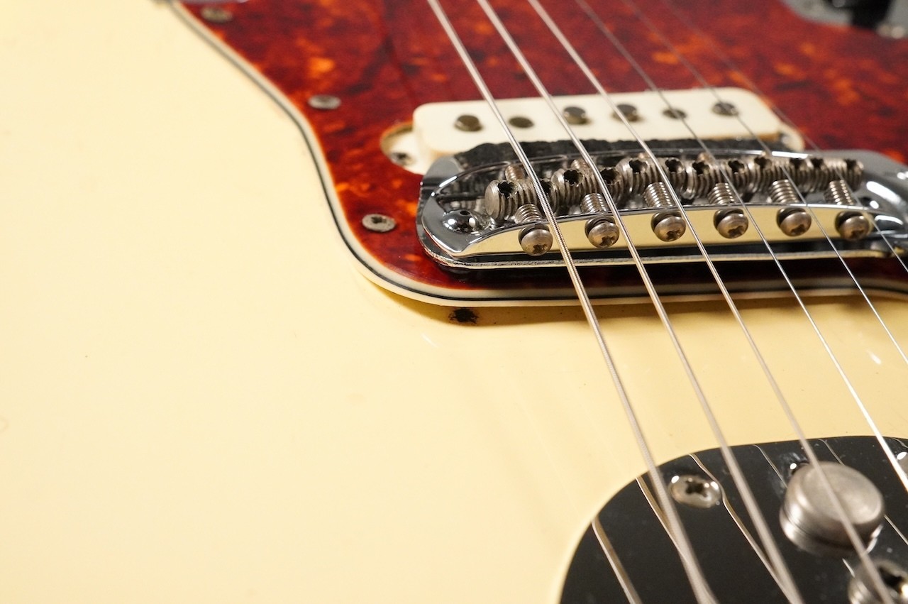 Used Fender Jaguar 1965 -Olympic White- 3.83kg Electric Guitar