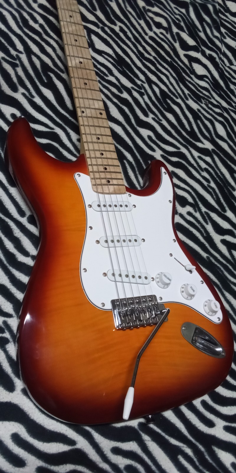 Cozart Custom Hand Made Series Electric Guitar With a 2 Tone Sunburst Finish