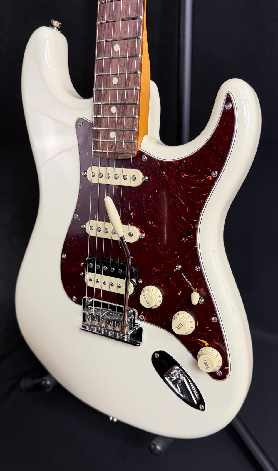 Fender American Professional II Stratocaster HSS Electric Guitar Olympic White