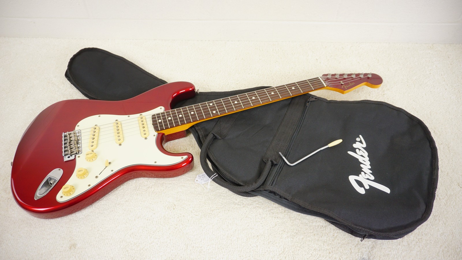 Fender Japan ST-62 Stratocaster Candy Apple Red Matching Headstock 2002–2004