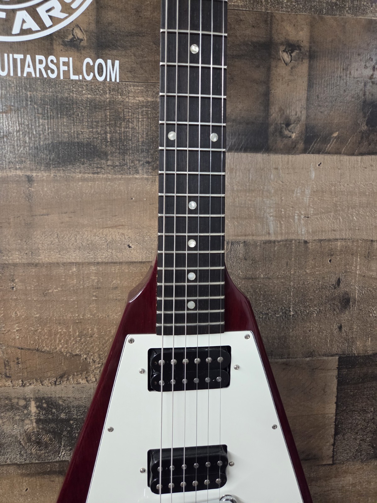 1998 Gibson Flying V ‘67 Cherry w/OHSC 7.3 Lb