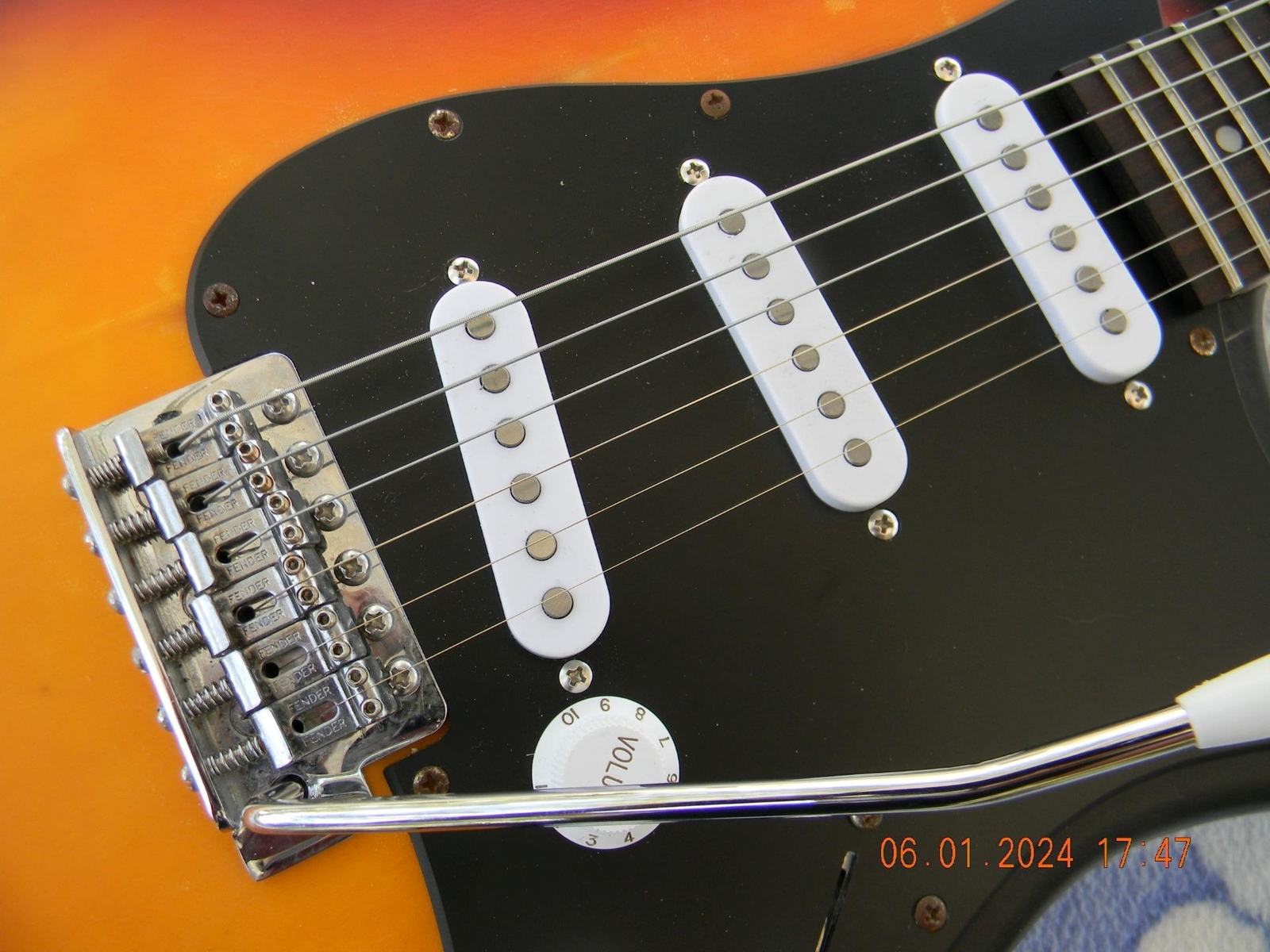 Indio”Custom Shack ” Reliced Strat, Alnico Pickups, Custom Wiring,Big Block Trem