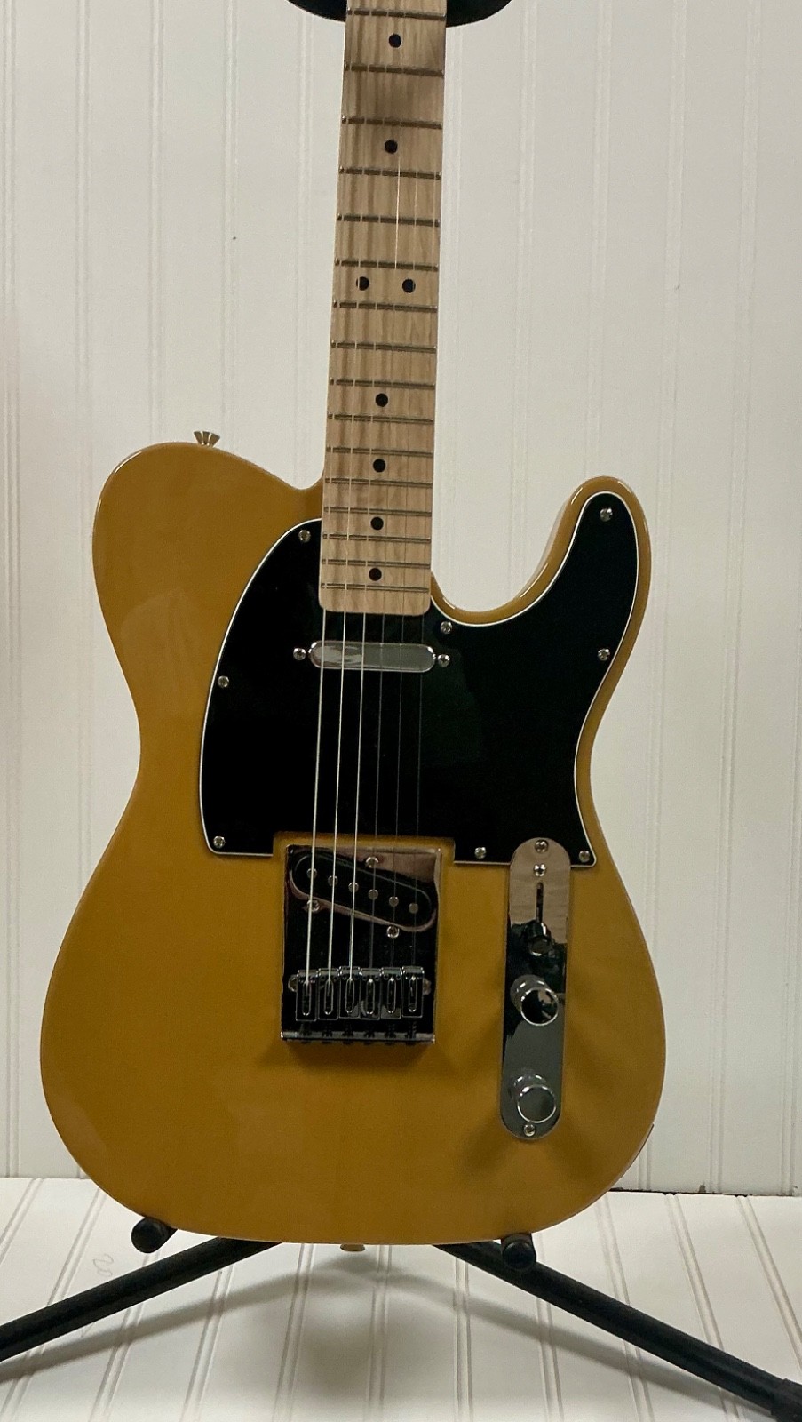 Squier Affinity Telecaster Electric Guitar – Butterscotch Blonde