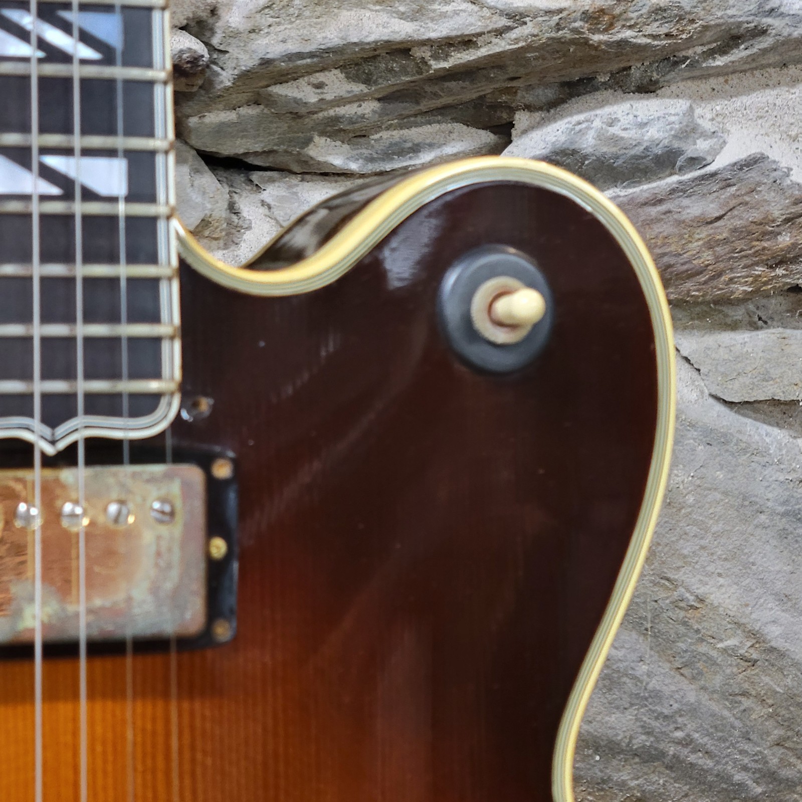 1980 Gibson Super V CES – Sunburst