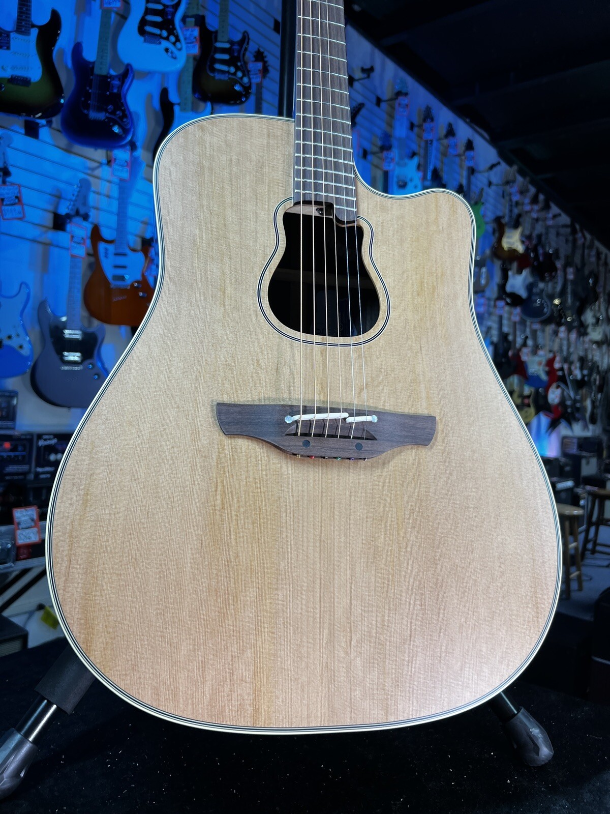 Takamine JGB7C Garth Brooks Signature – Natural GET PLEK’D! 544
