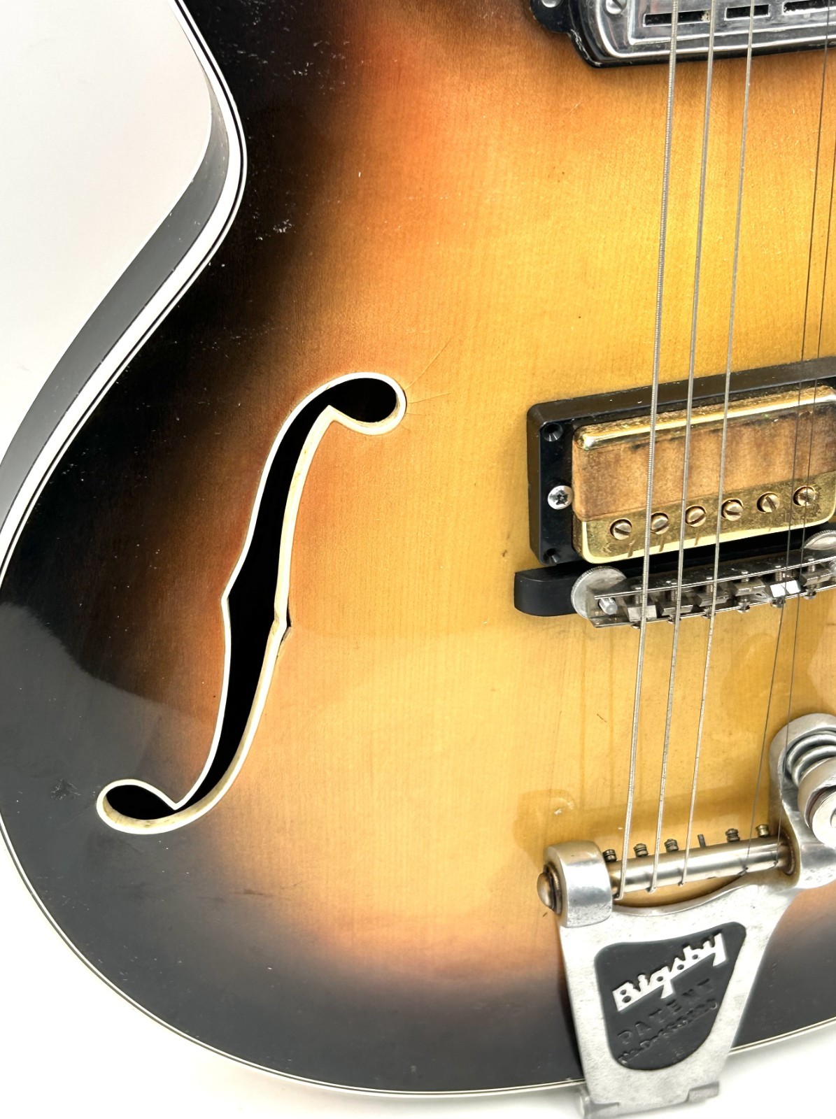 Vintage 1960’s Vox Lynx Hollow Body Electric Guitar – BIGSBY VARATO – AS IS