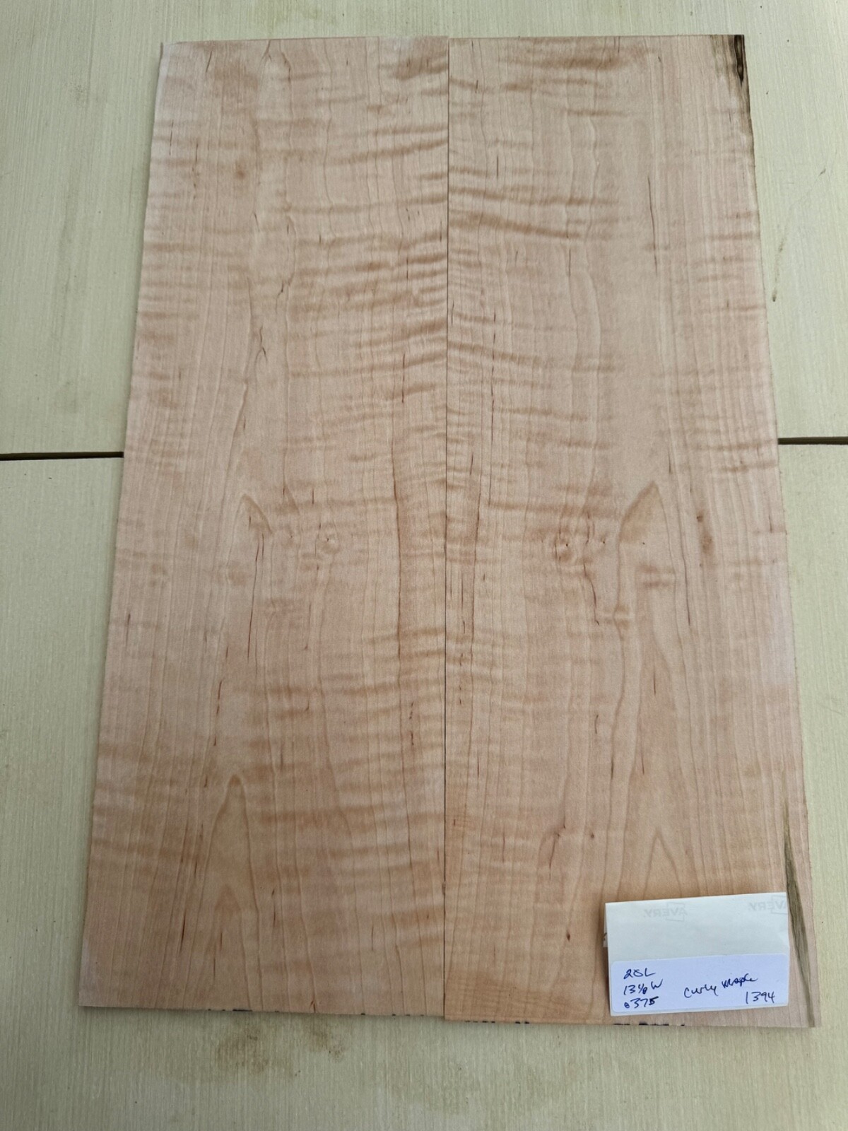 GUITAR TOP LUTHIER WOOD CURLY MAPLE 20LX13.125X.375 #1394