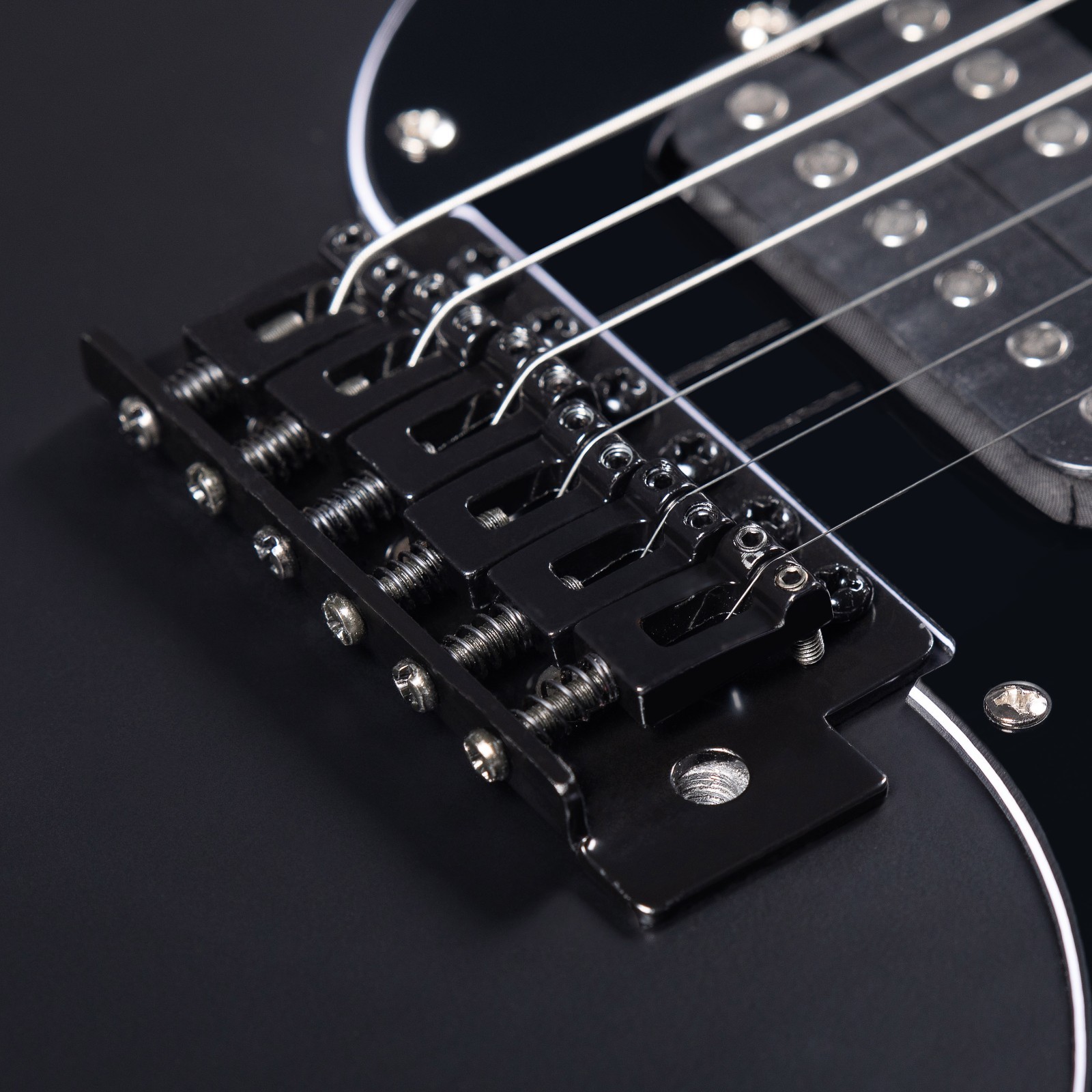 Grote Electric Solid Body Guitar Modern-GST For Beginners (Ebony)