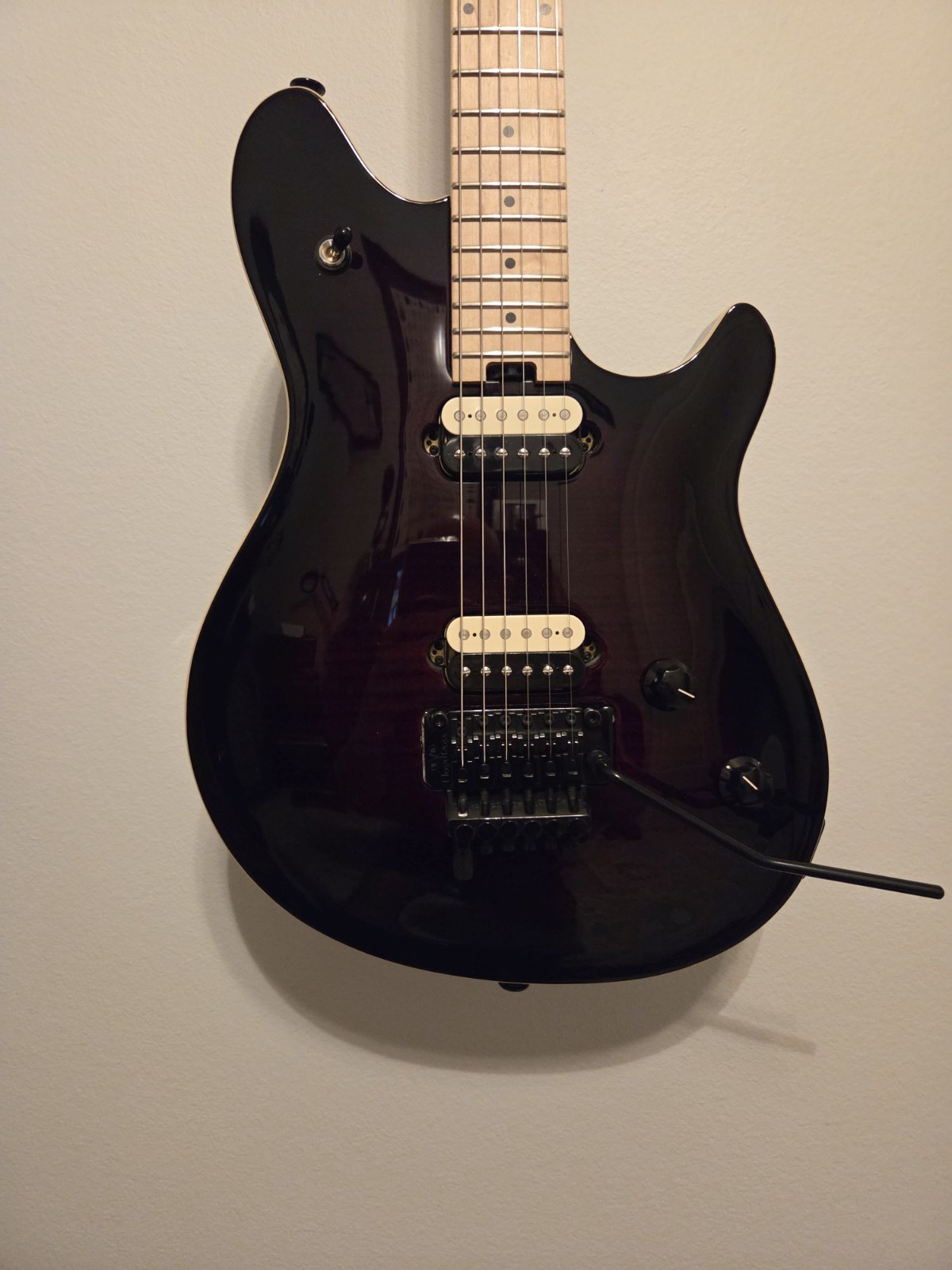 EVH WOLFGANG SPECIAL BLACK CHERRY BURST WITH EVH HARD CASE AND UPGRADES