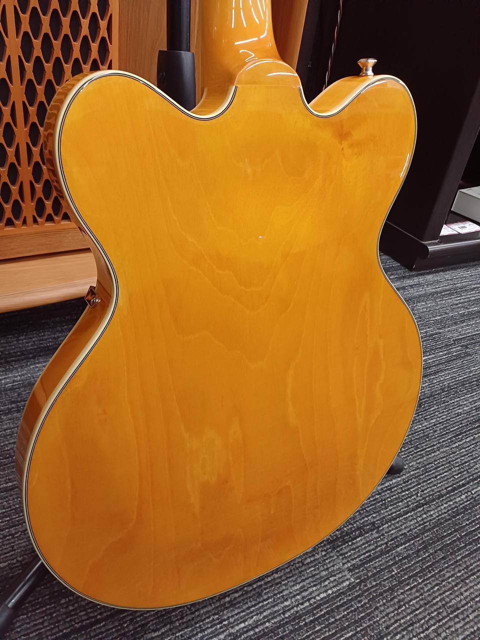 GRETSCH G5622T Electric Guitar-01