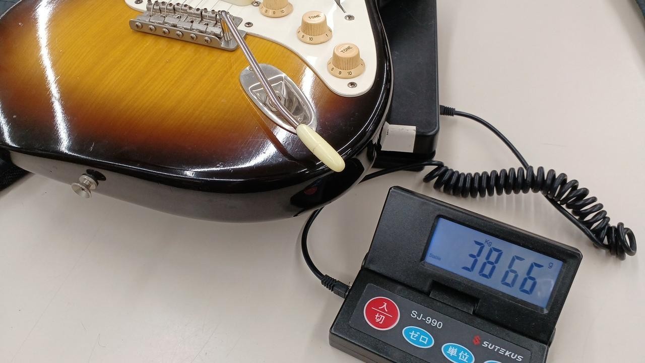 [Tokai] ST-80 Springy Sound 3 Tone Sunburst Made in Japan 1980 ST Type E.Guitar