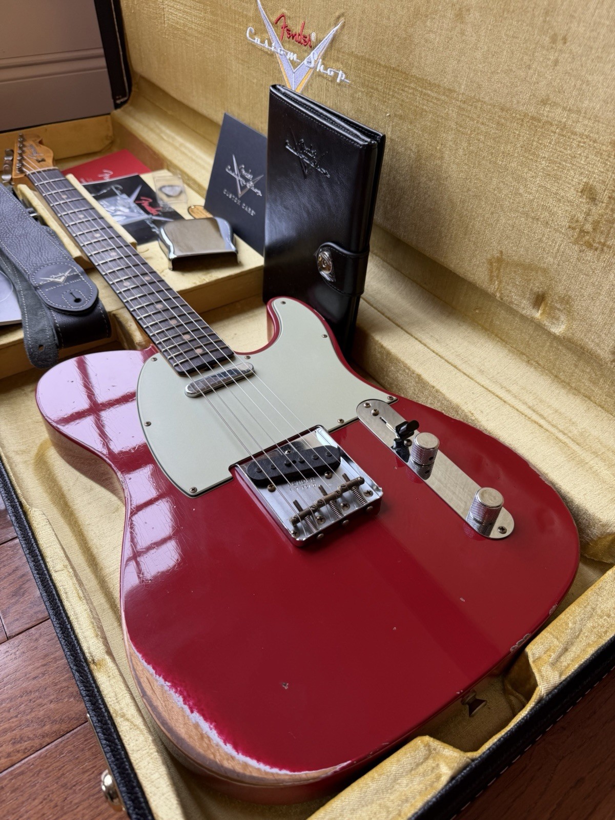 2025 Fender Custom Shop ‘63 Telecaster LR25 Relic – Dakota Red