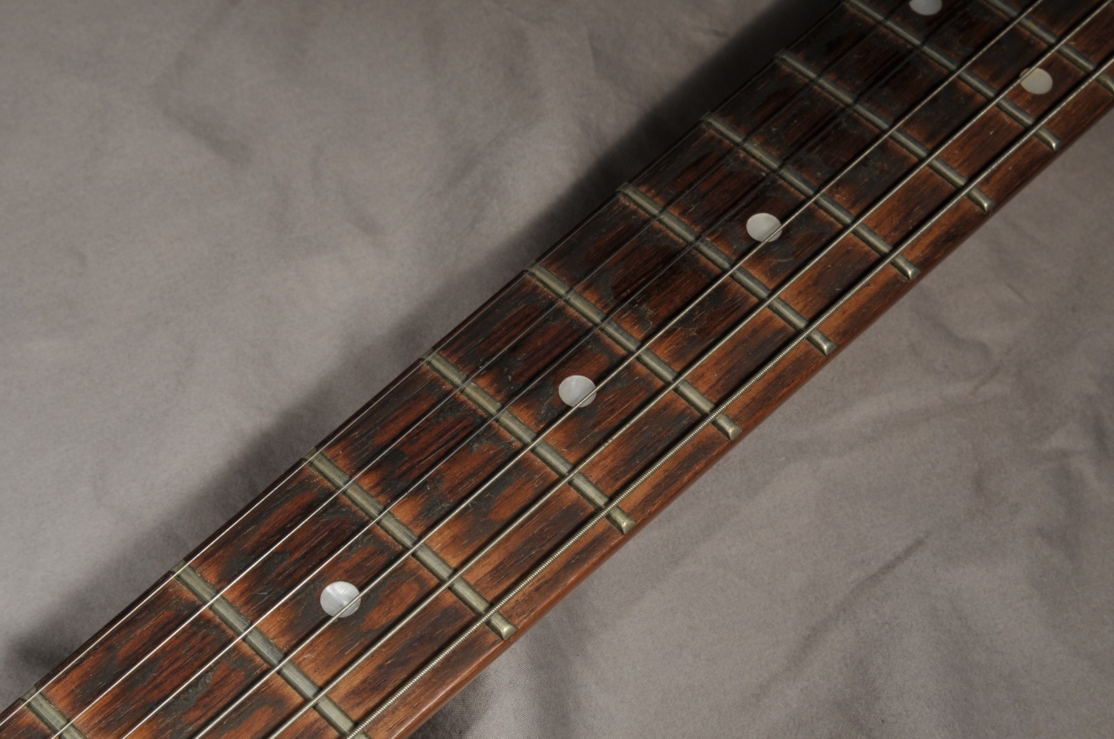 G&L Legacy (1997-8)