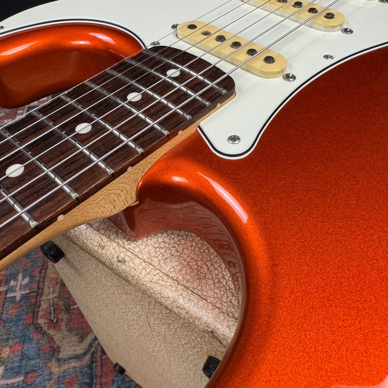 *Video* Fender Hybrid 60’s Stratocaster w/USA Vintage Pickups Candy Tangerine –