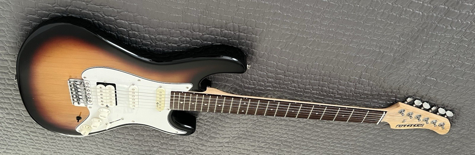 Fernandes Retro Rocket – Sustainer –