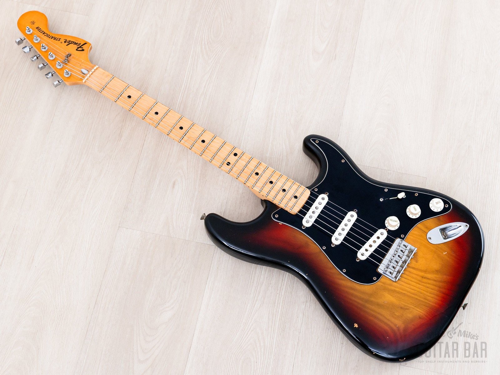 1976 Fender Stratocaster Hardtail Vintage Electric Guitar Sunburst w/ Case
