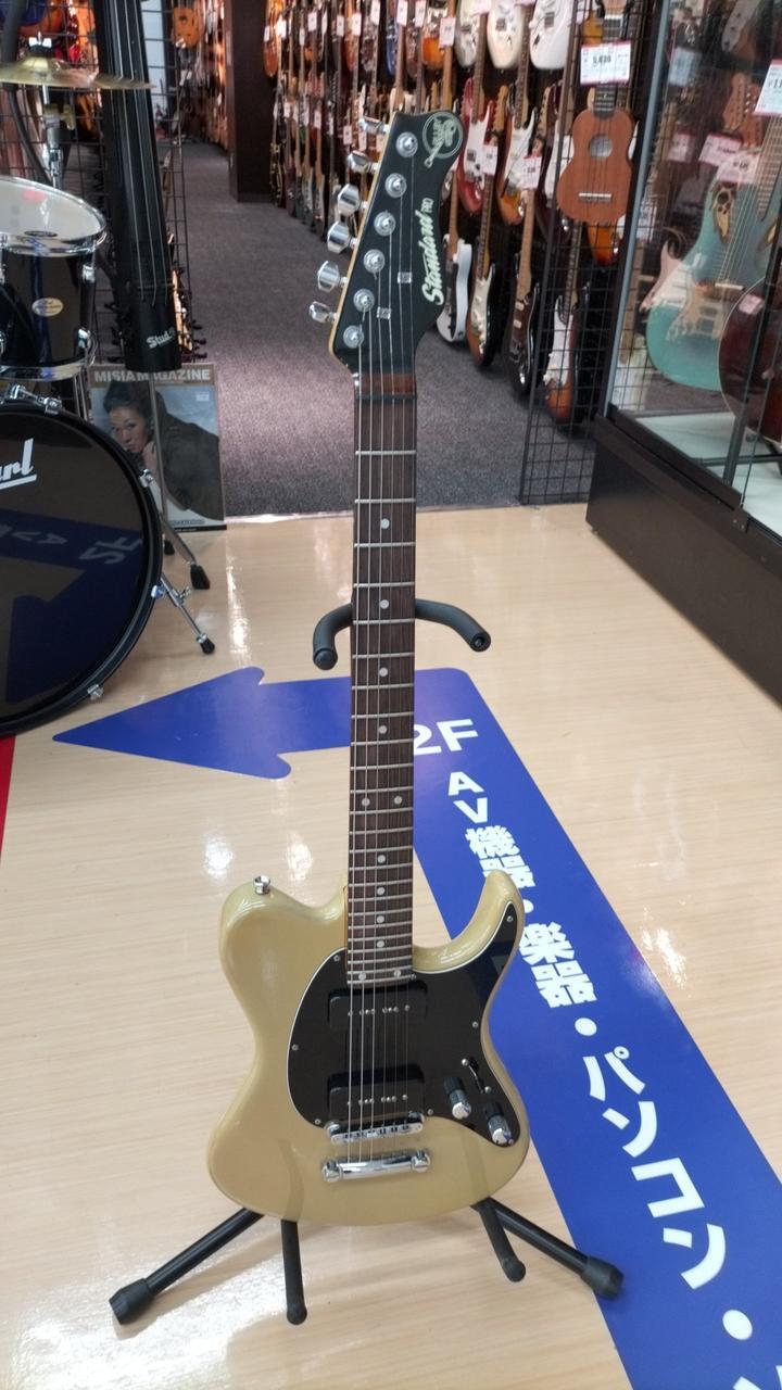 VALLEY ARTS THE LARRY CARLTON STANDARD PRO Used Electric Gutiar