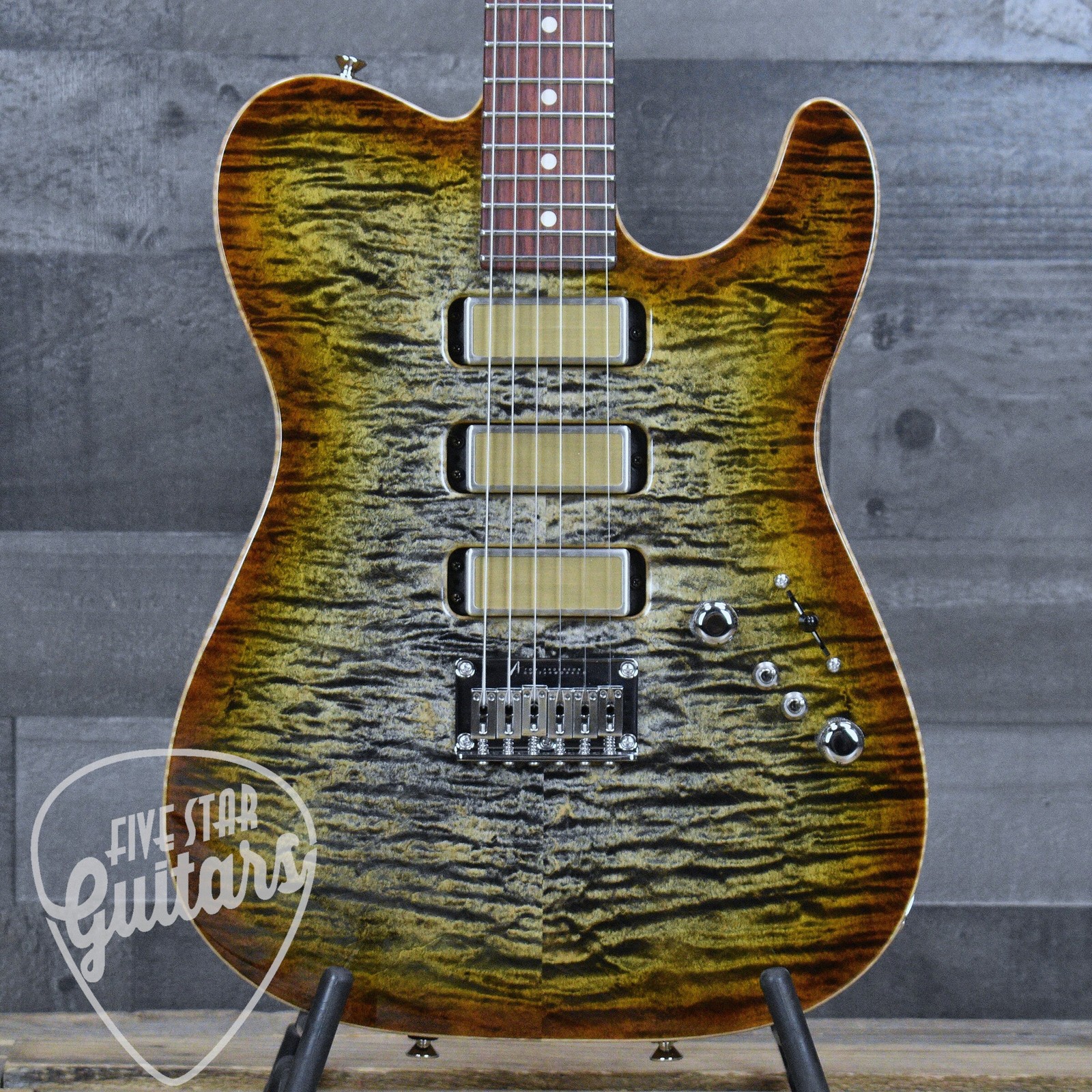 Tom Anderson Cobra – Natural Black to Honey Burst with Gigbag