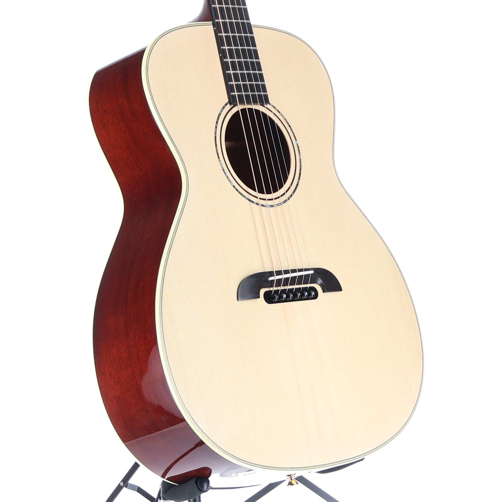 Alvarez Yairi Honduran Grand Auditorium Acoustic Guitar – Natural (B6) (99005)