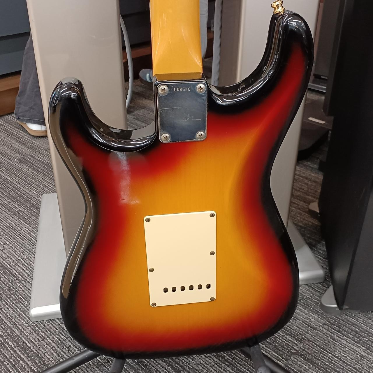 [Tokai] Springy Sound ST-42 3 Tone Sunburst Made in Japan ST Type E.Guitar Used