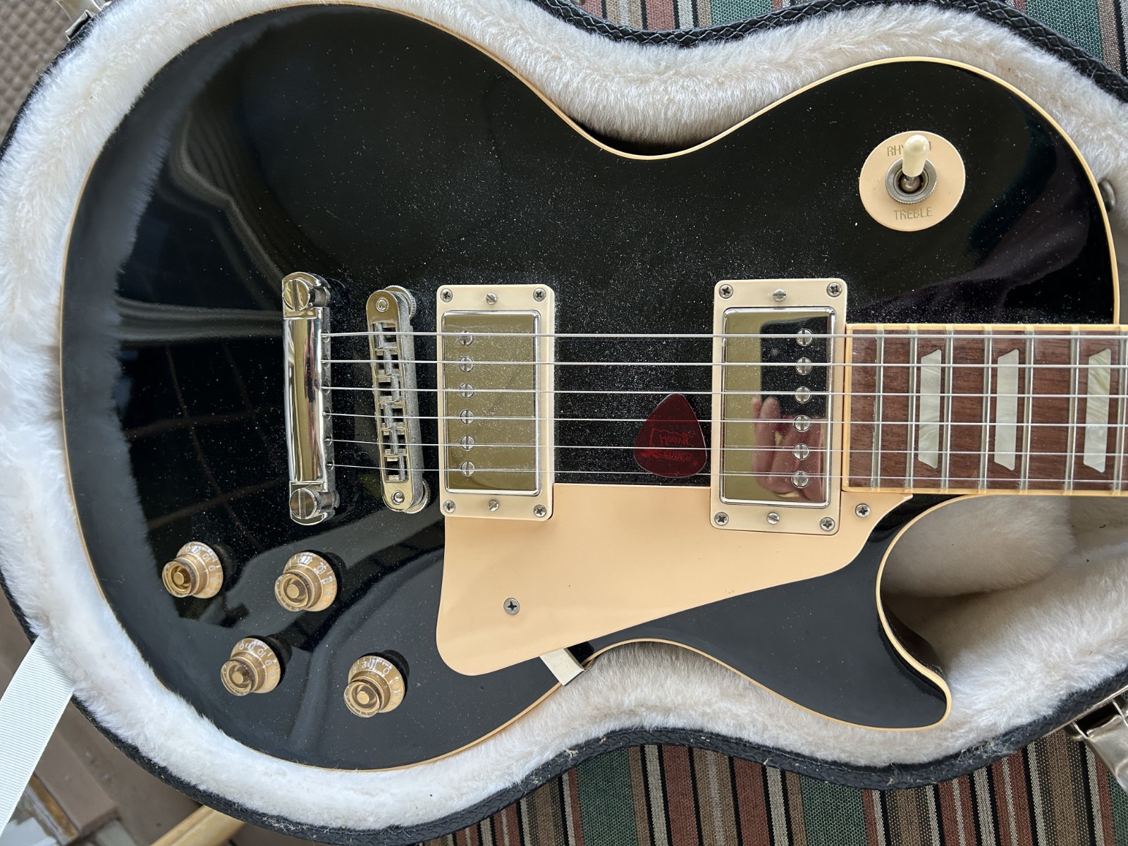 Gibson Les Paul Standard Right-Handed Electric Guitar – Black