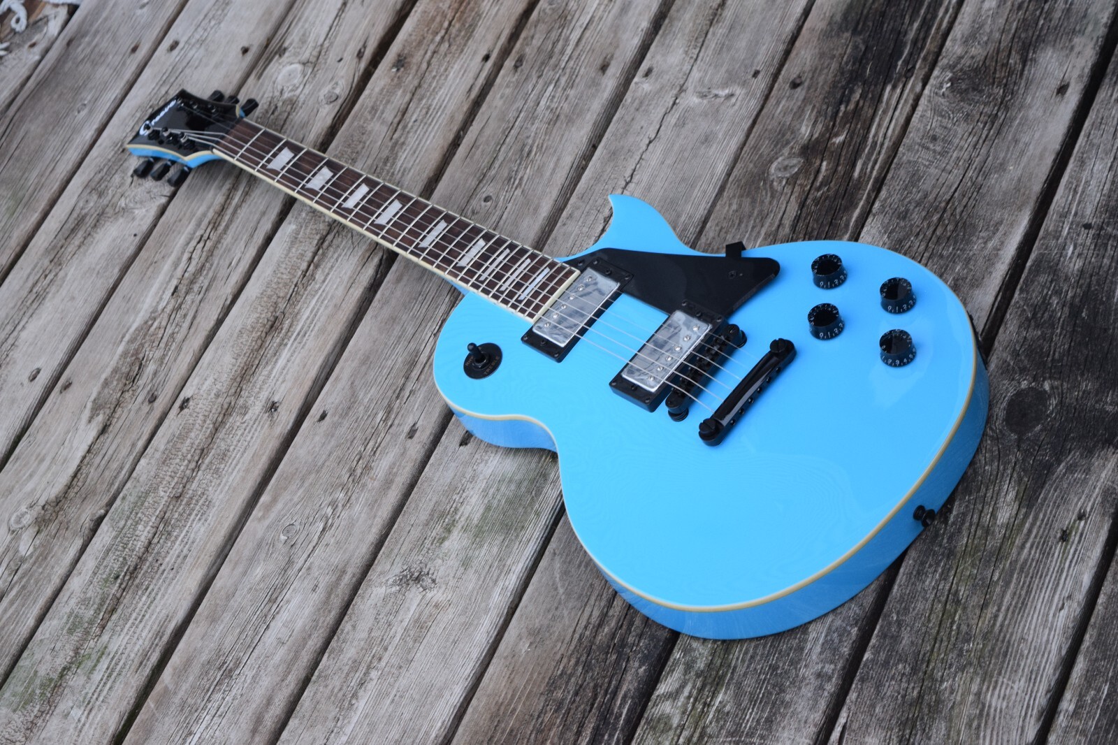Electric Guitar Mahogany Body Maple Top Metallic Blue (Groove Canadian Brand)