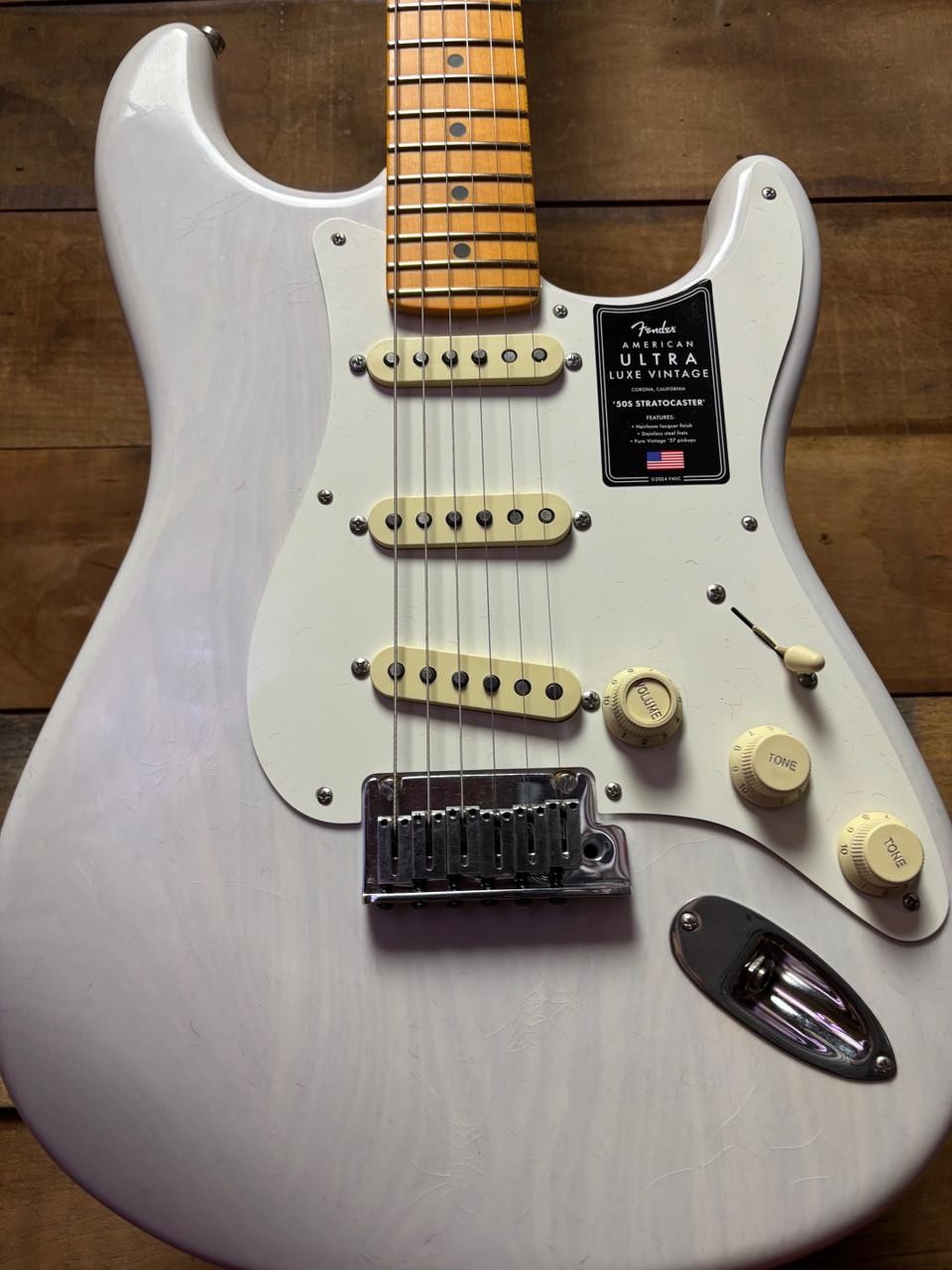 Fender American Ultra Luxe Vintage 50’s Strat MB White Blonde w/case