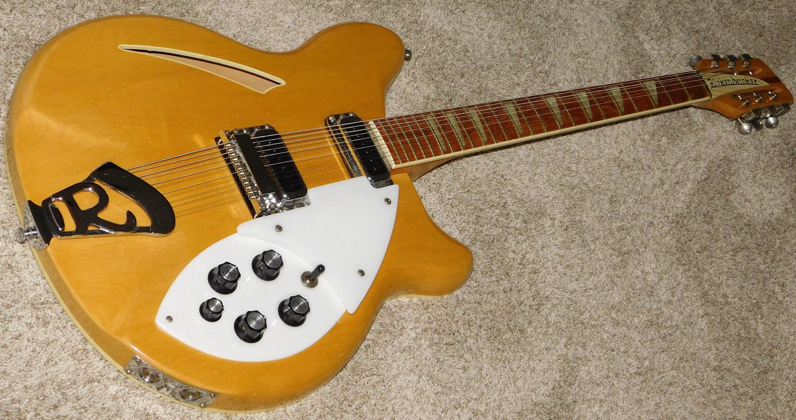 Rickenbacker 360/12 Semi-Hollow 12 String Electric Guitar Mapleglo Vintage 1980