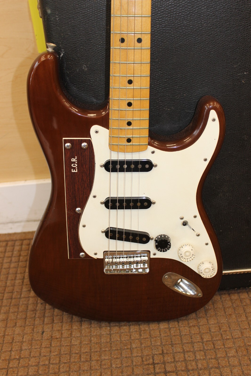 1977-78 Fender Stratocaster USA RH Electric Guitar w/ Case *LOOK* FREE SHIP