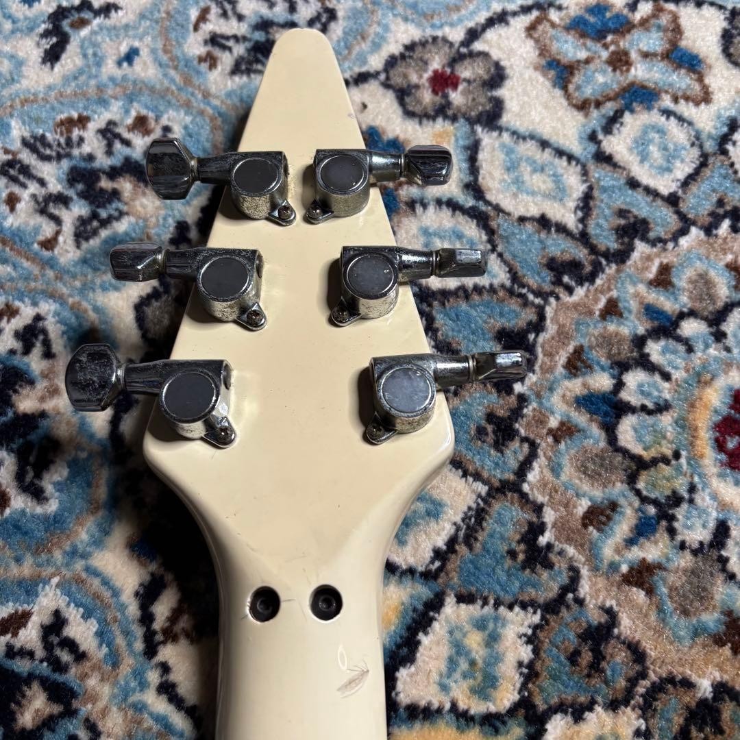 FERNANDES BSV-70 Flying V Electric Guitar 1980s Vintage White Rare Japan