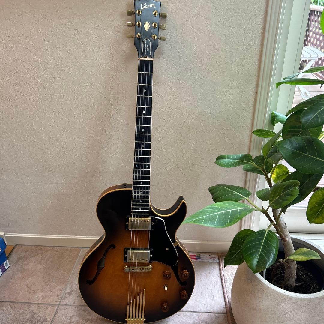 Gibson Howard Roberts Fusion Electric Guitar Black Excellent Condition