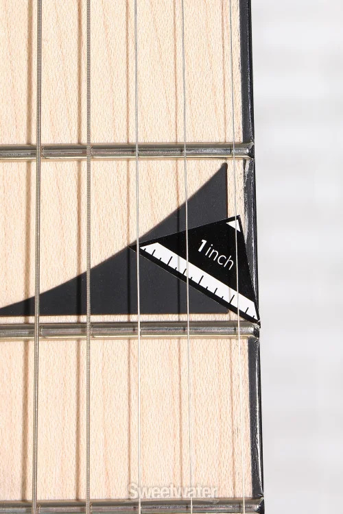 Jackson Rhoads RRX24M – Snow White with Black Pinstripes