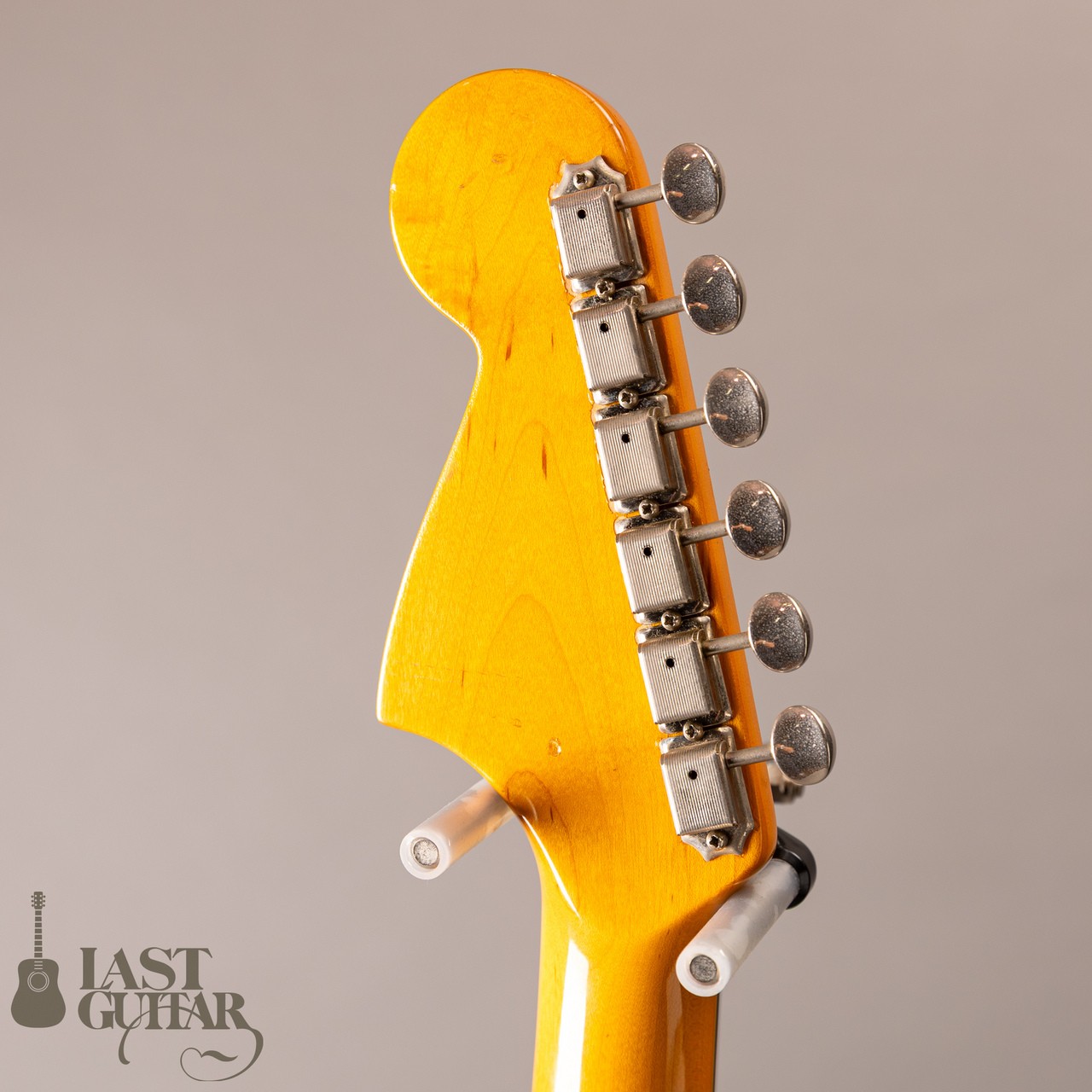 Fender USA American Vintage ’62 Jaguar 3-Color Sunbursty 2005 Electric Guitar