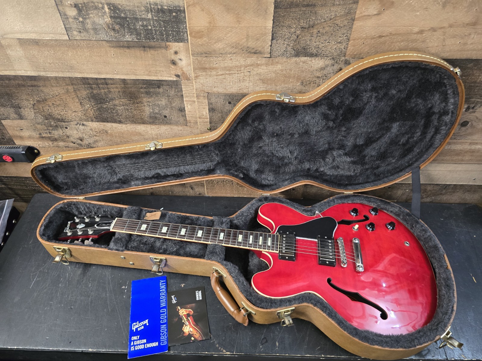 2016 Gibson Memphis ES-335 Cherry w/ Original Hard Case 8.2 Lb